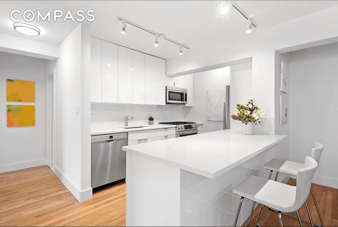 Classic and modern blissfully unite for this fully redesigned and magnificently renovated top floor, two bedroom.