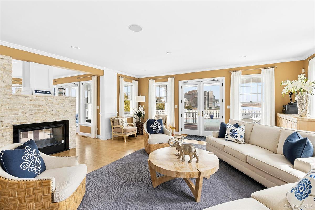 Living Area with Access to Backyard Deck