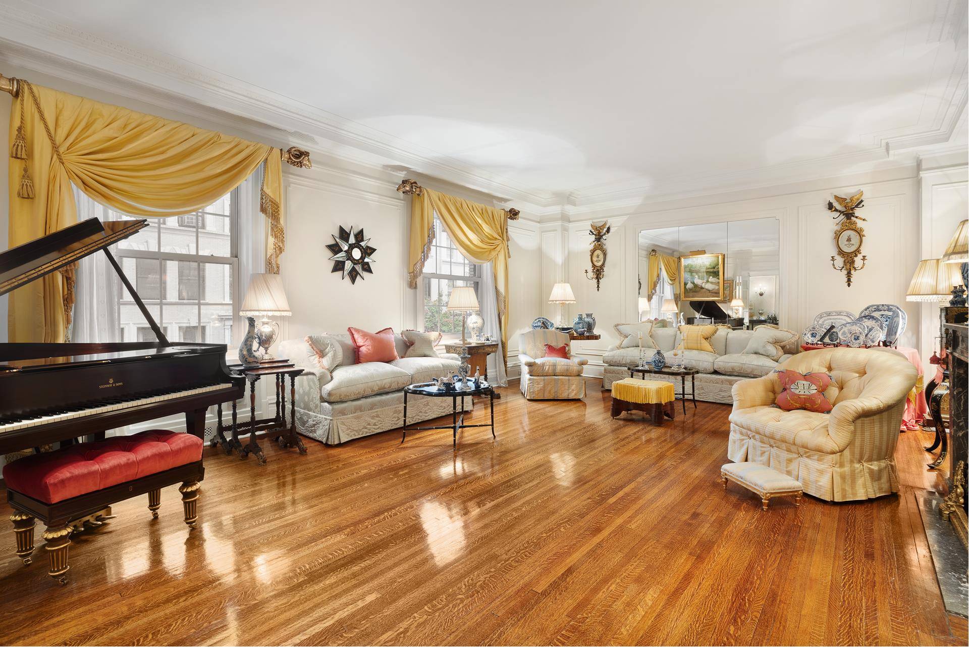 Beautiful designer prewar duplex apartment in excellent condition and perfect for entertaining.