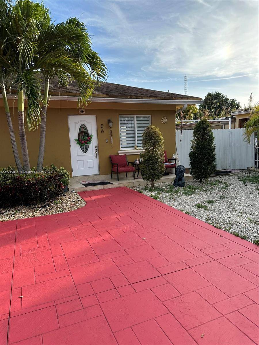Newer Constructed House in a Prime Location in Hialeah !