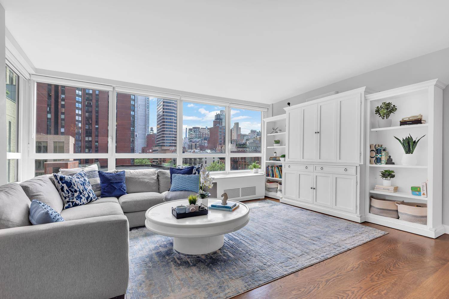 Welcome to Residence 601, a sun drenched two bedroom, two bathroom corner unit with great south and east facing views located in one of Carnegie Hill's best full service condominiums.