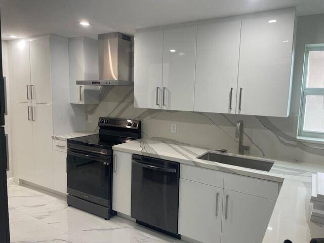 Completely Renovated modern 2 Bedroom 2 Bath Suite located in the highly desirable Island Club gated community.
