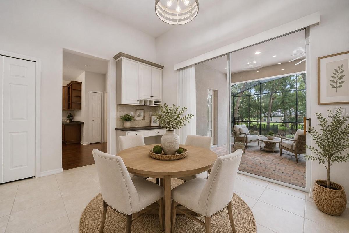Virtually Staged-Eat in Kitchen