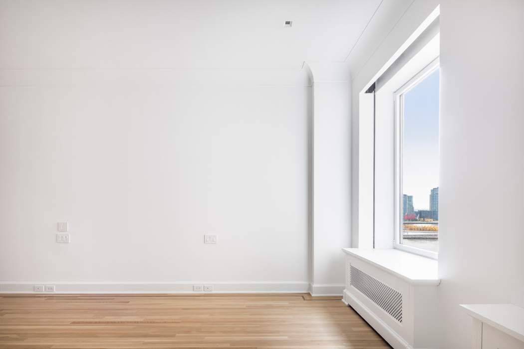 An oasis of tranquility high above the East River, the incomparable 5, 335 sf simplex at the legendary River House provides the most discerning buyer the rare opportunity to acquire ...