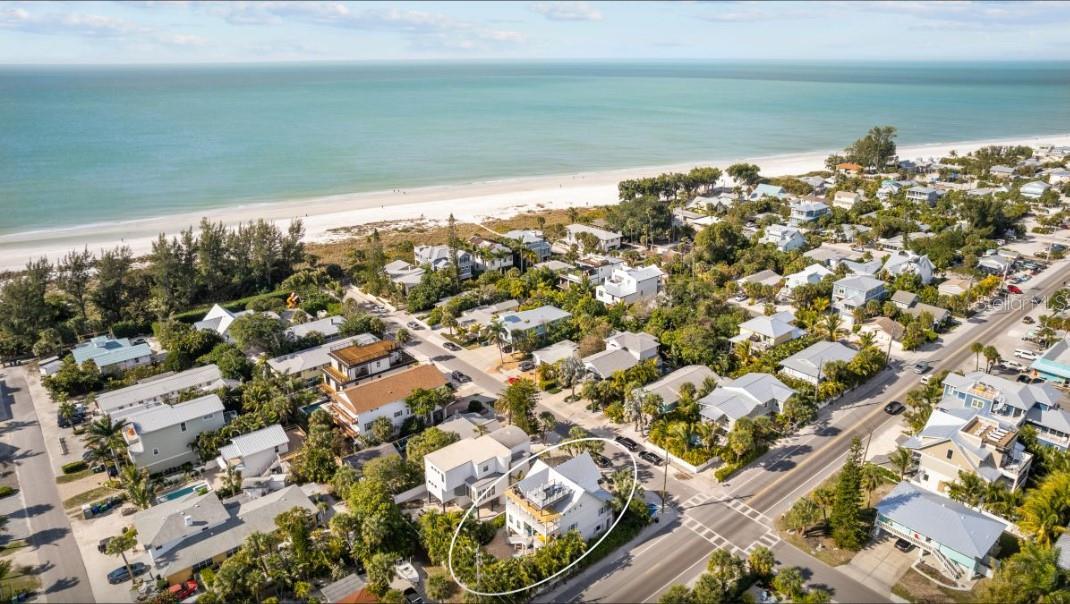 Only 7 houses from white sand