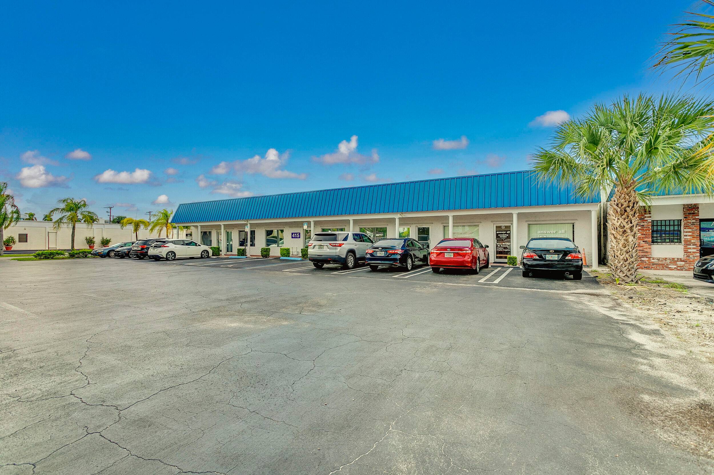 OPPORTUNITY to purchase CBS construction, multi tenant retail center with AIR RIGHTS.