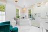 LARGE BATHROOM!