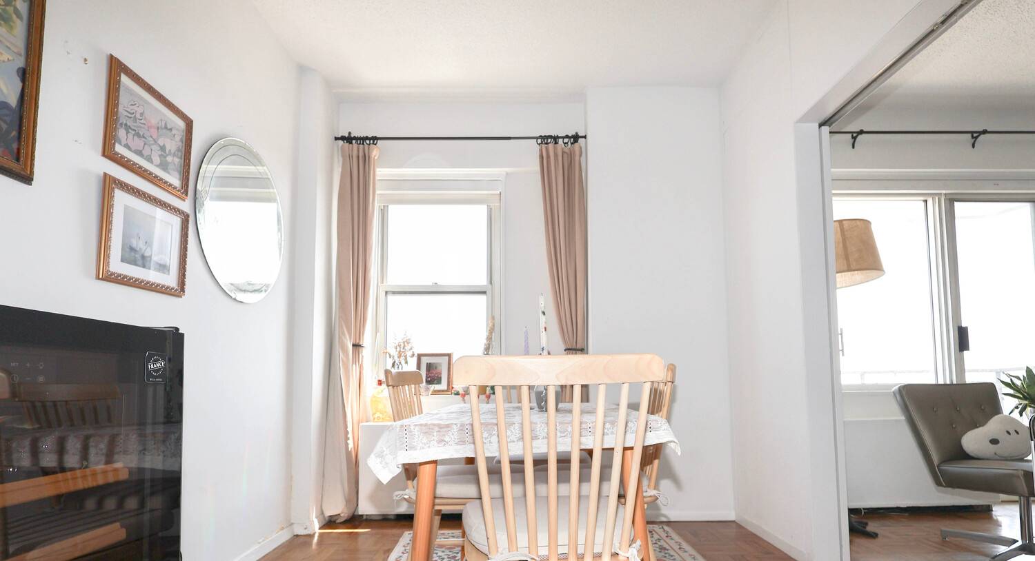 Breathtaking views from the second highest floor in this centrally located luxury high rise.