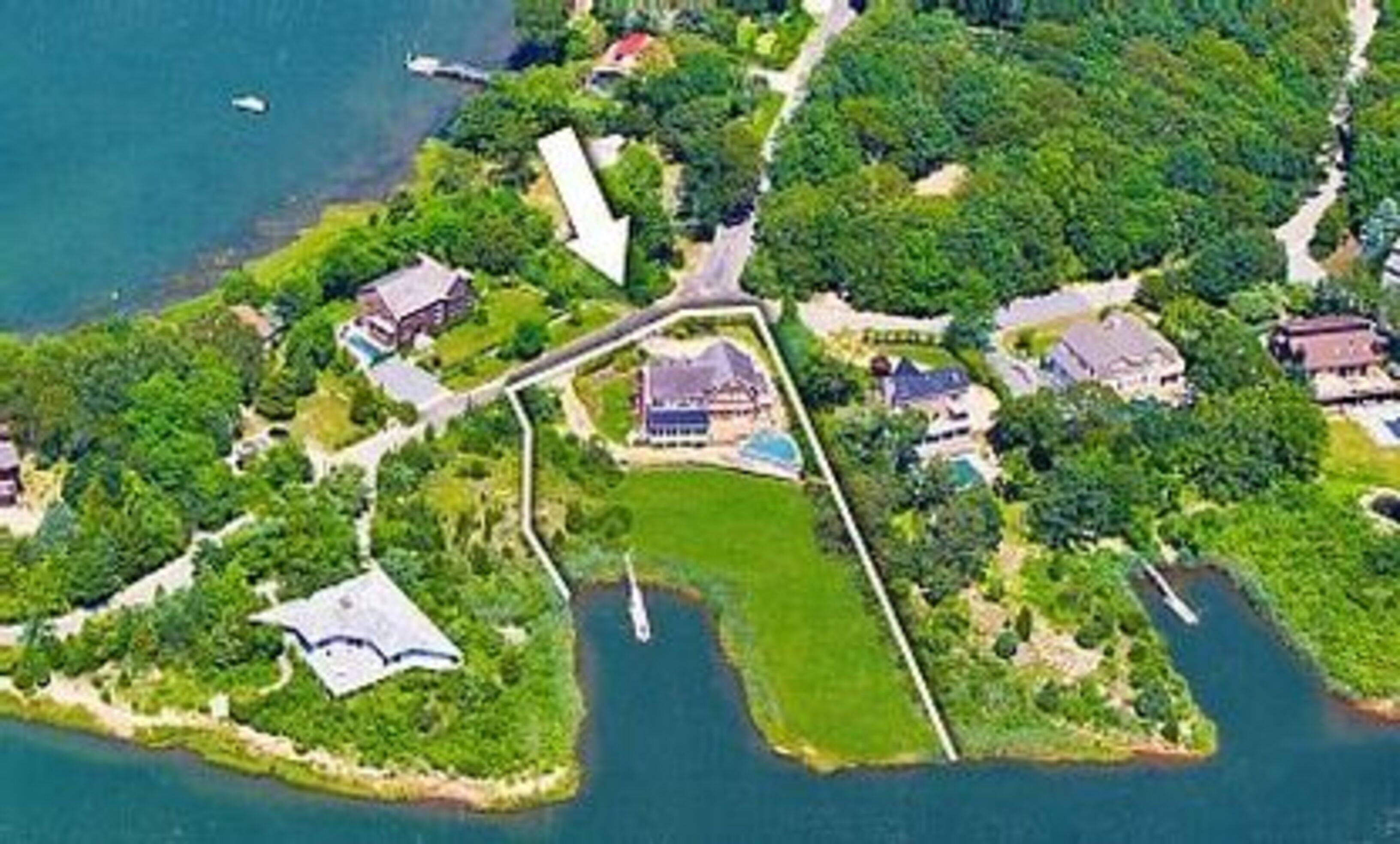 Very Private Sag Harbor Waterfront Summer Get-away!
