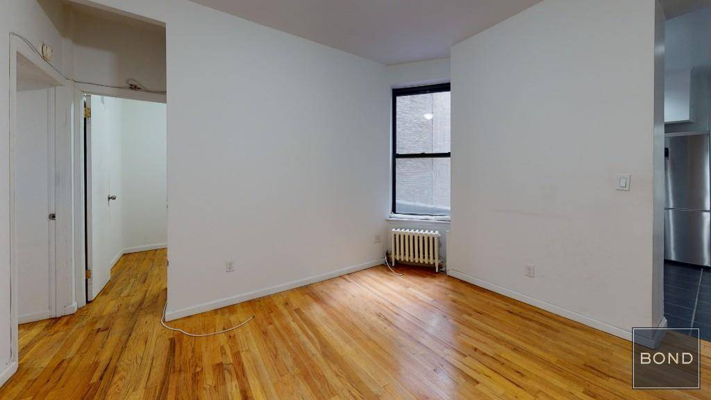 Renovated 2 bedroom in prime UES location.