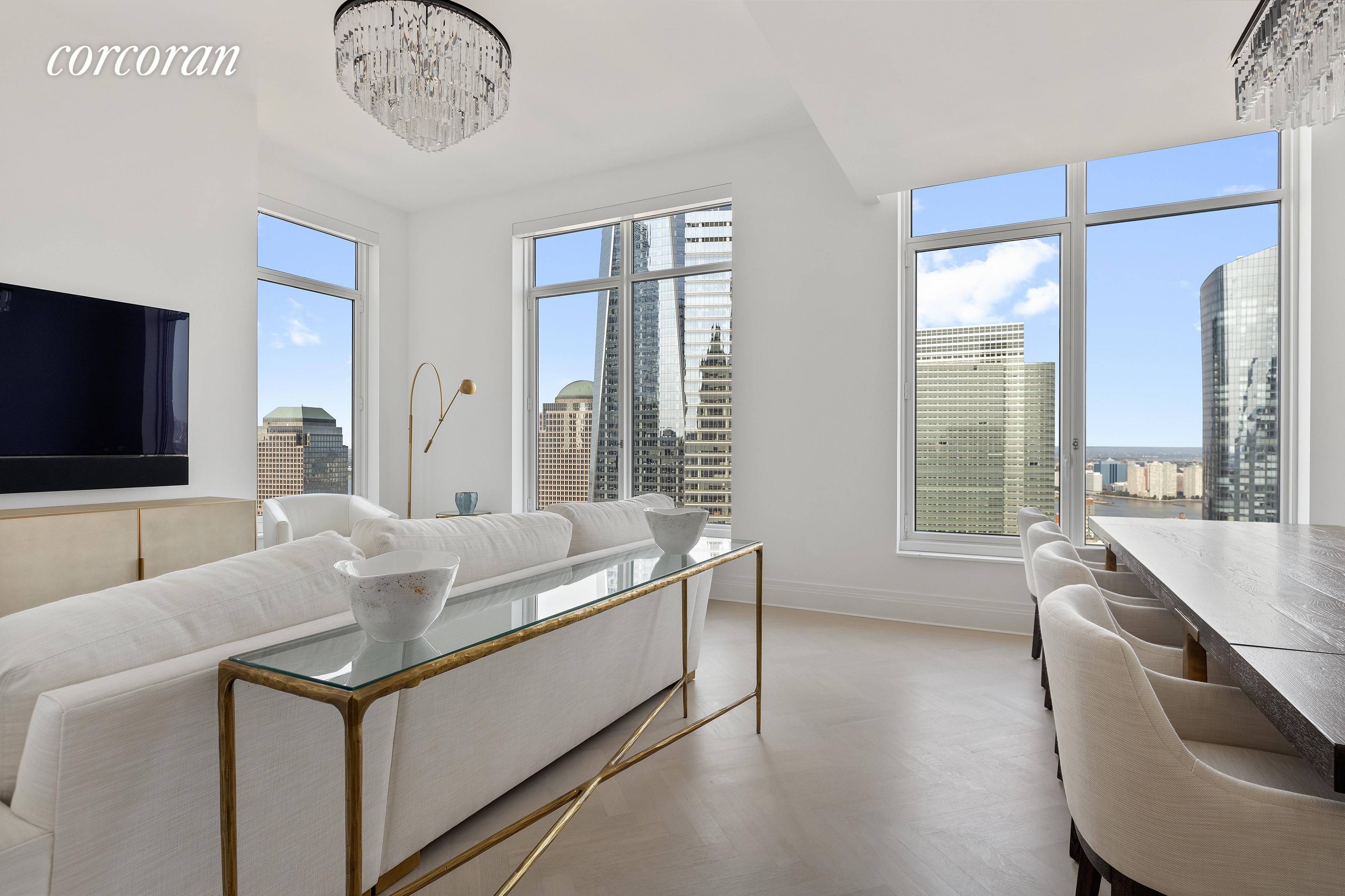 FULLY FURNISHED ! EXCEPTIONAL 3 BEDROOM APARTMENT IN THE FOUR SEASONS PRIVATE RESIDENCES, DOWNTOWN !