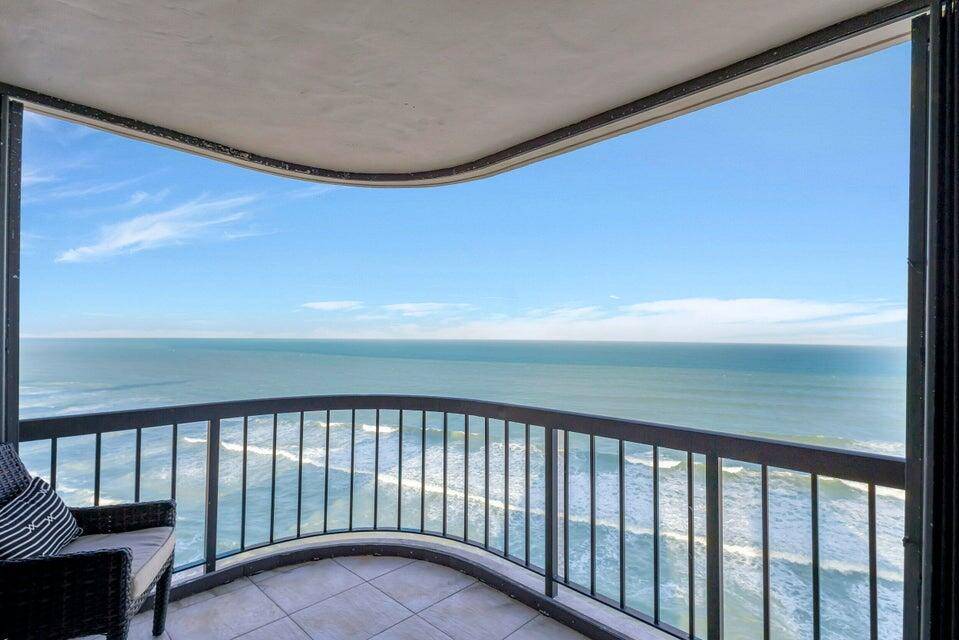 THE MOST GORGEOUS VIEW OF THE BLUE ATLANTIC OCEAN FROM BOTH OF YOUR WRAP AROUND BALCONIES DIRECTLY OVER THE OCEAN.