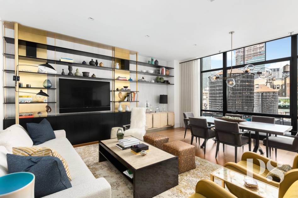 One of a kind opportunity at the iconic 10 Madison Square West to purchase a piece of architectural history that has been transformed into residential luxury.