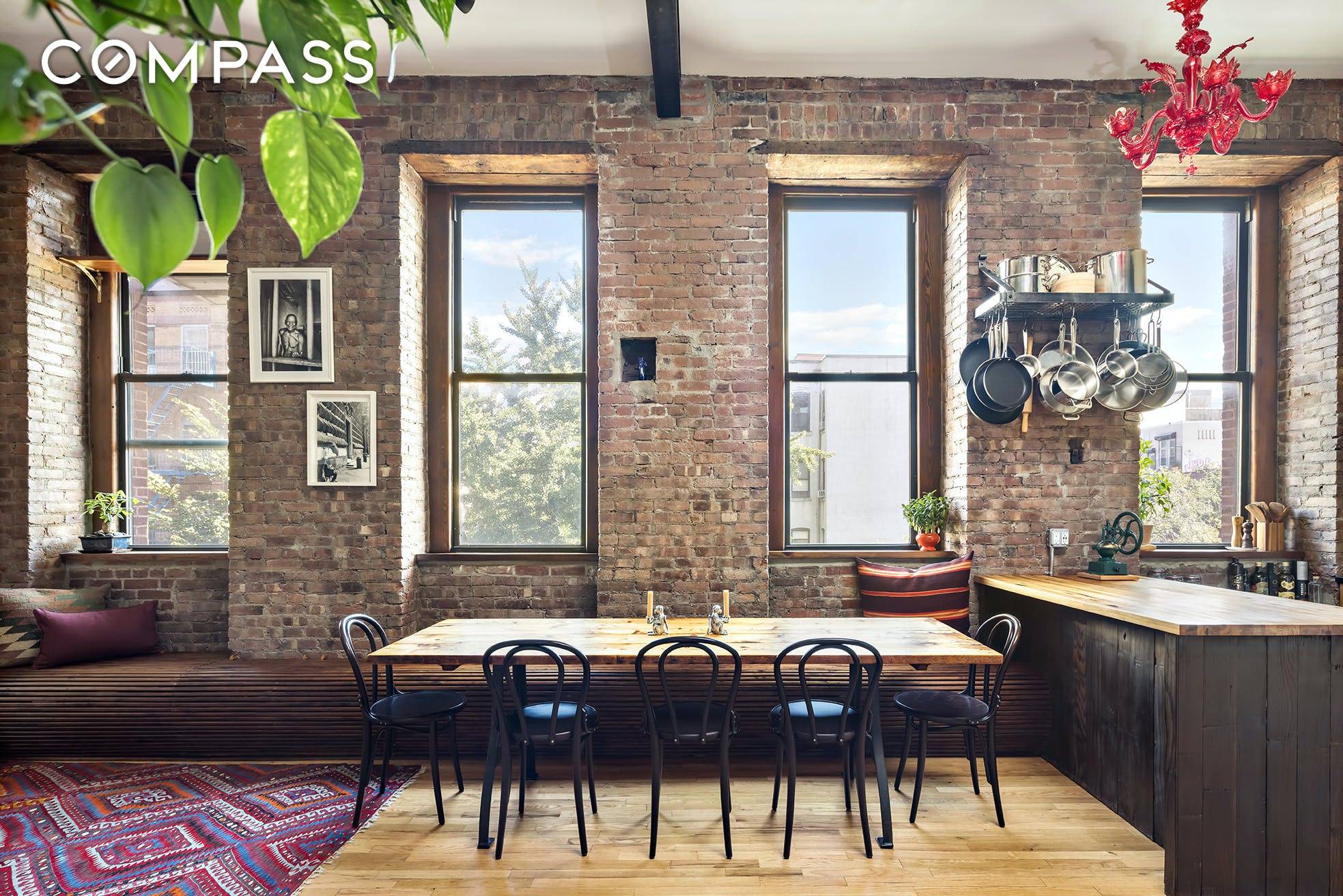 This former East Village Schoolhouse converted to co op, houses 20 units spanning 5 floors.