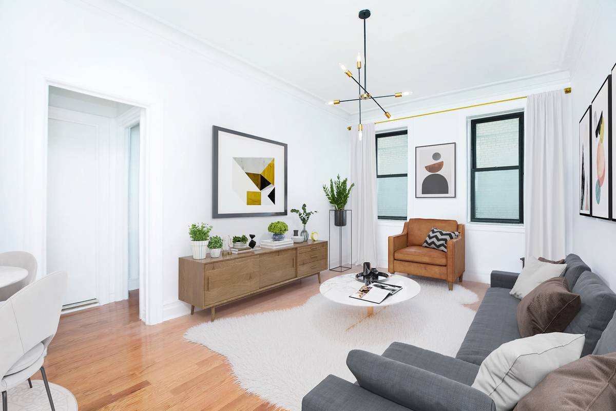 This serene one bedroom home exudes warmth and prewar character, with a generous layout and extra tall ceilings that imbue a feeling of airiness and comfort.