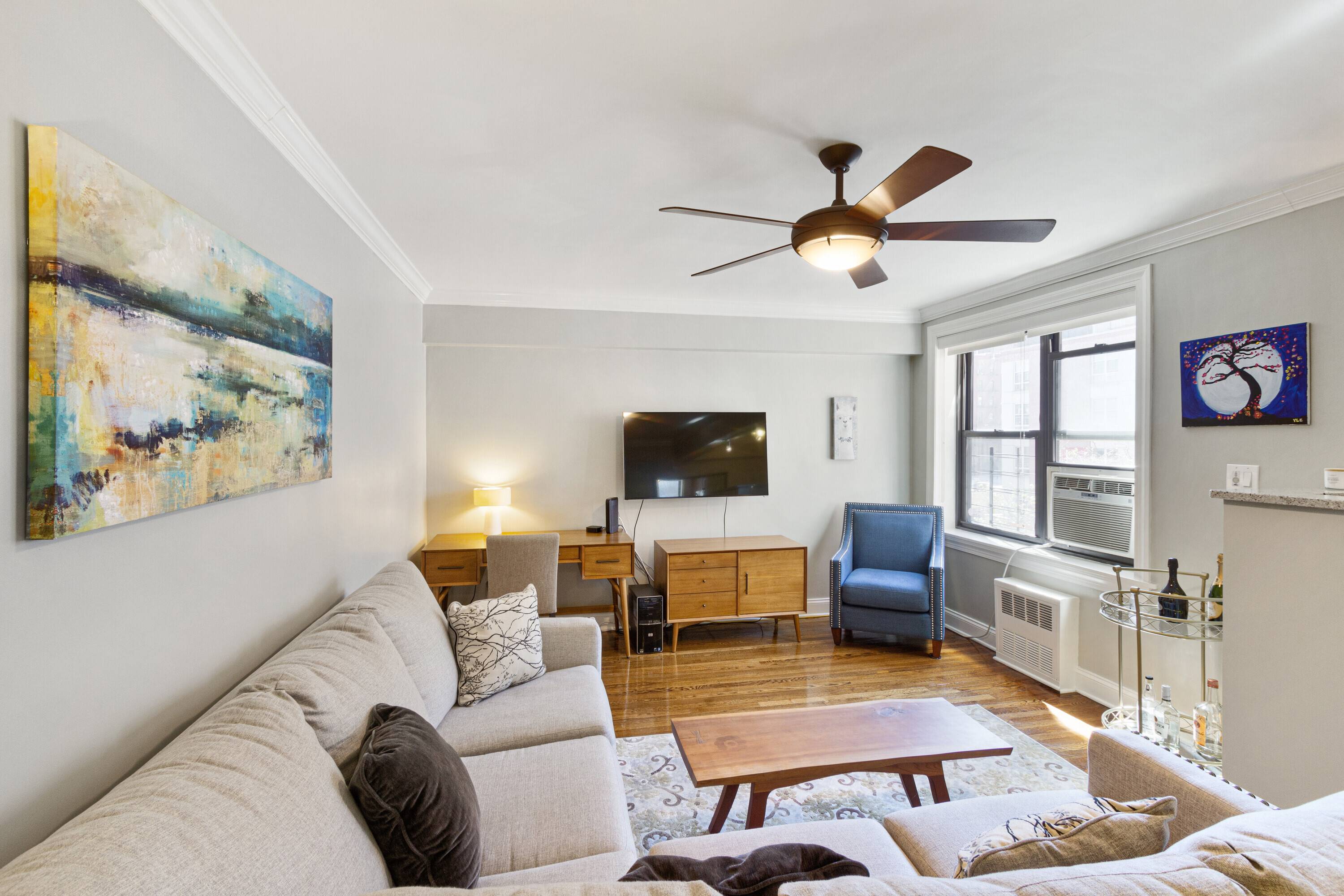 Let the sunshine in ! Southern and eastern exposure assure a bright and cheerful setting for your comfortable two bedroom home.