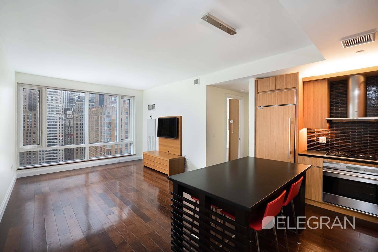 Nestled within the luxurious and Green Condominium, The Visionaire, is this spacious 819sqft east facing apartment.