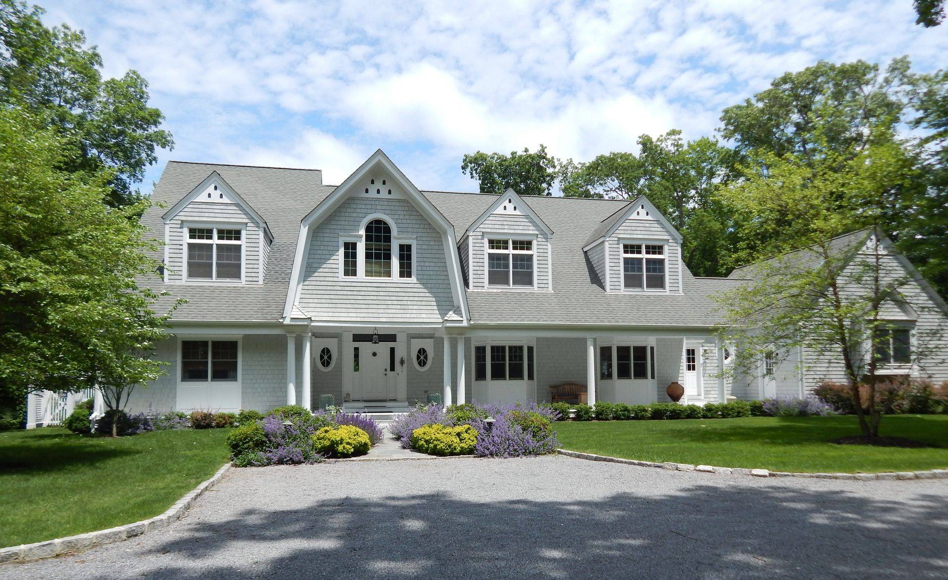 Stunning North Haven 7 Bedroom With Pool