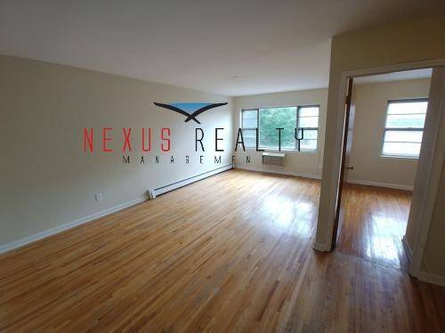Spacious 3 Bedroom apartment in Astoria with 2 balconies ONLY 28002 King size bedrooms and 1 queen size bedroom on the 2nd floor in a 3 family private houseNice open ...