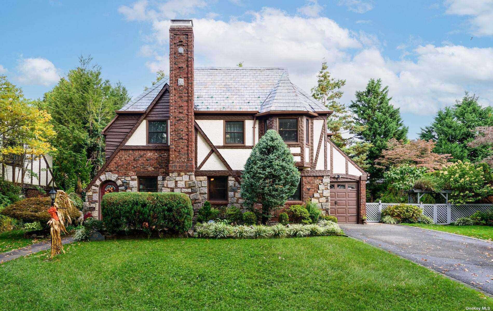 Charming 4 bedroom Tudor with great living space.