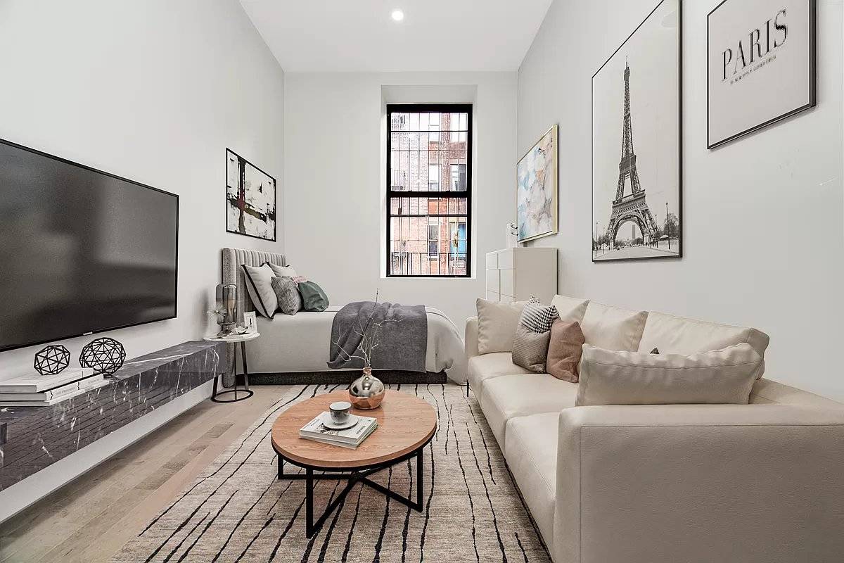 Newly Renovated Studio Gem on Saint Marks Place, NoHoWelcome to your urban oasis in the heart of Manhattans trendy NoHo neighborhood !
