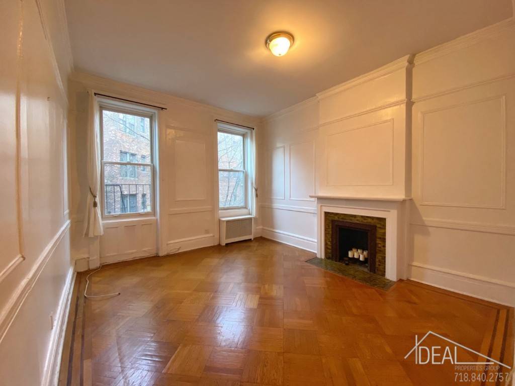 Wonderful Pre war condo, located at the border of Prospect Heights and Park Slope, offers the space and location one dreams of when thinking of Brooklyn living.