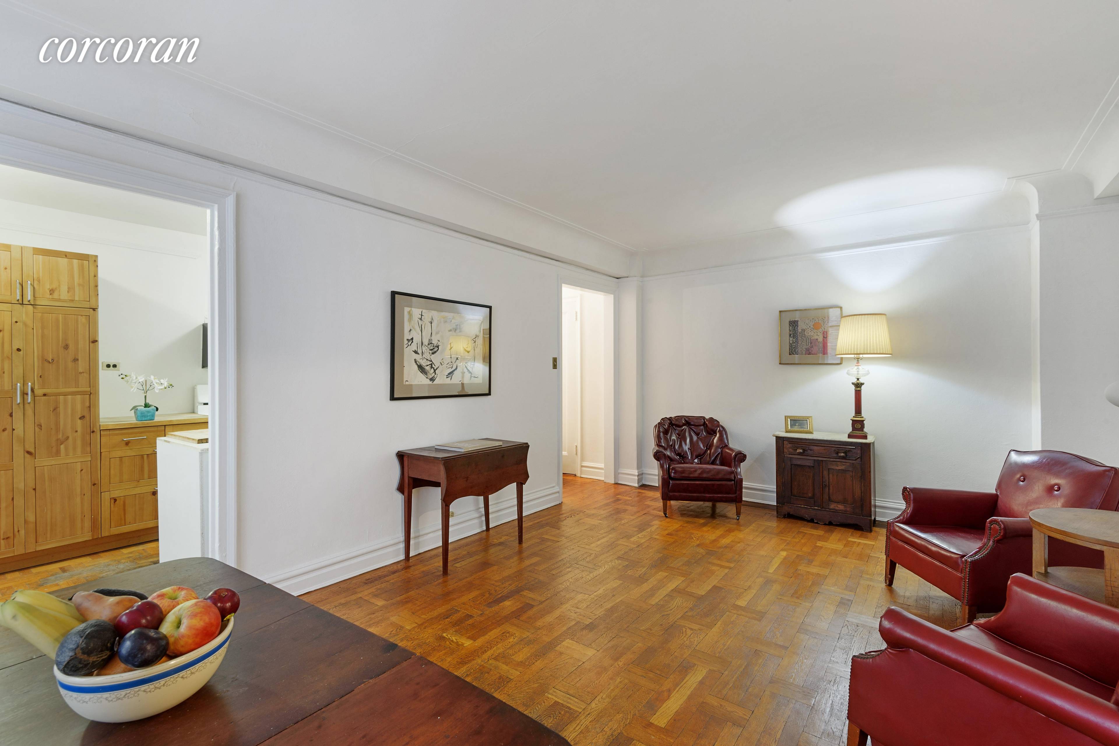 Spacious one bedroom in a classic Rosario Candela building on Riverside Drive.