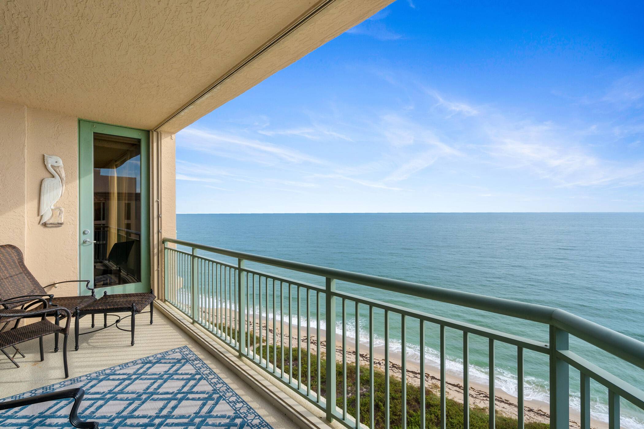 Breathtaking panoramic views of the Atlantic Ocean and the Indian River in this beautiful penthouse unit located in Altamira.
