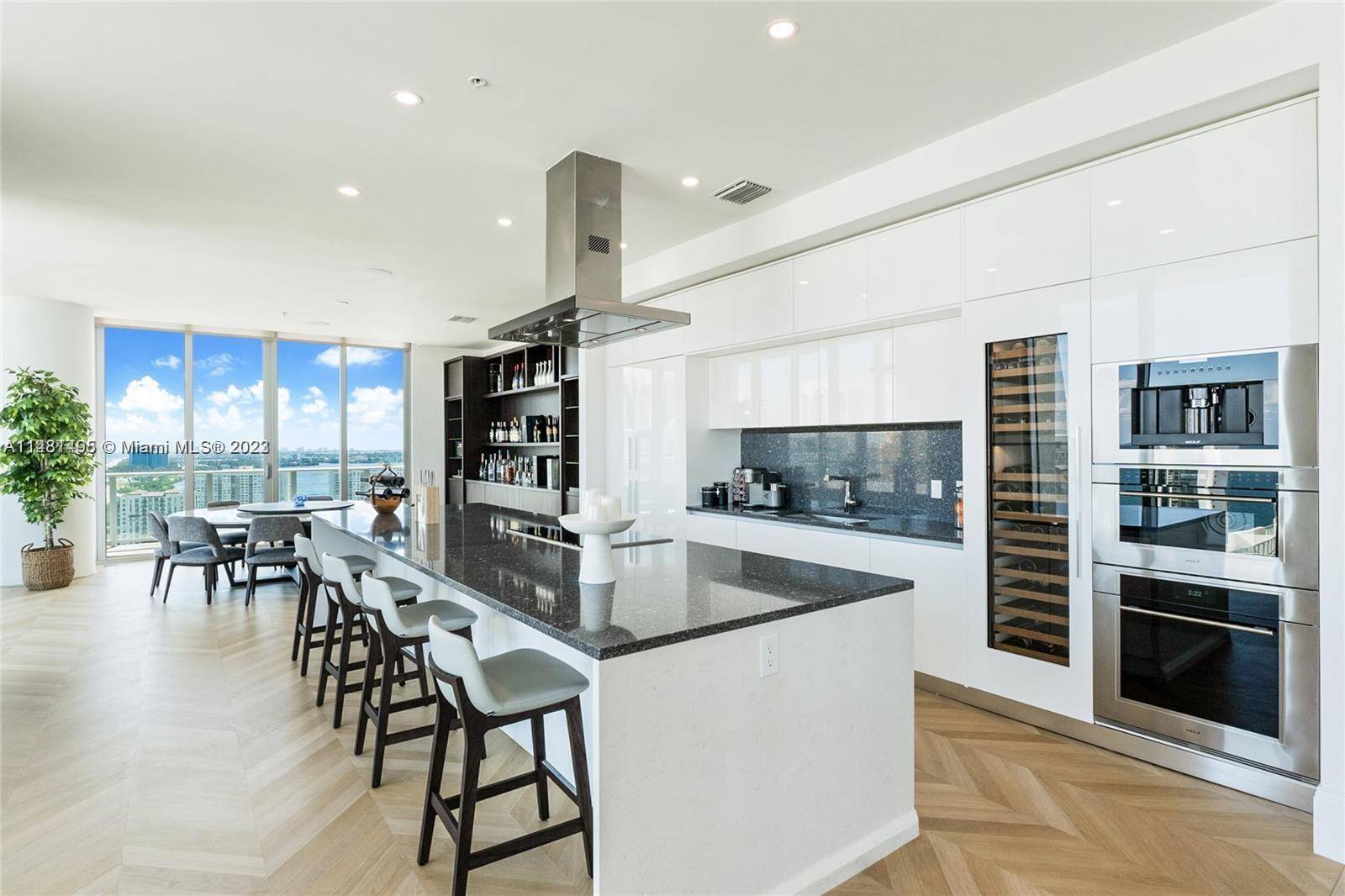 Welcome to the epitome of luxury living in Sunny Isles Beach !