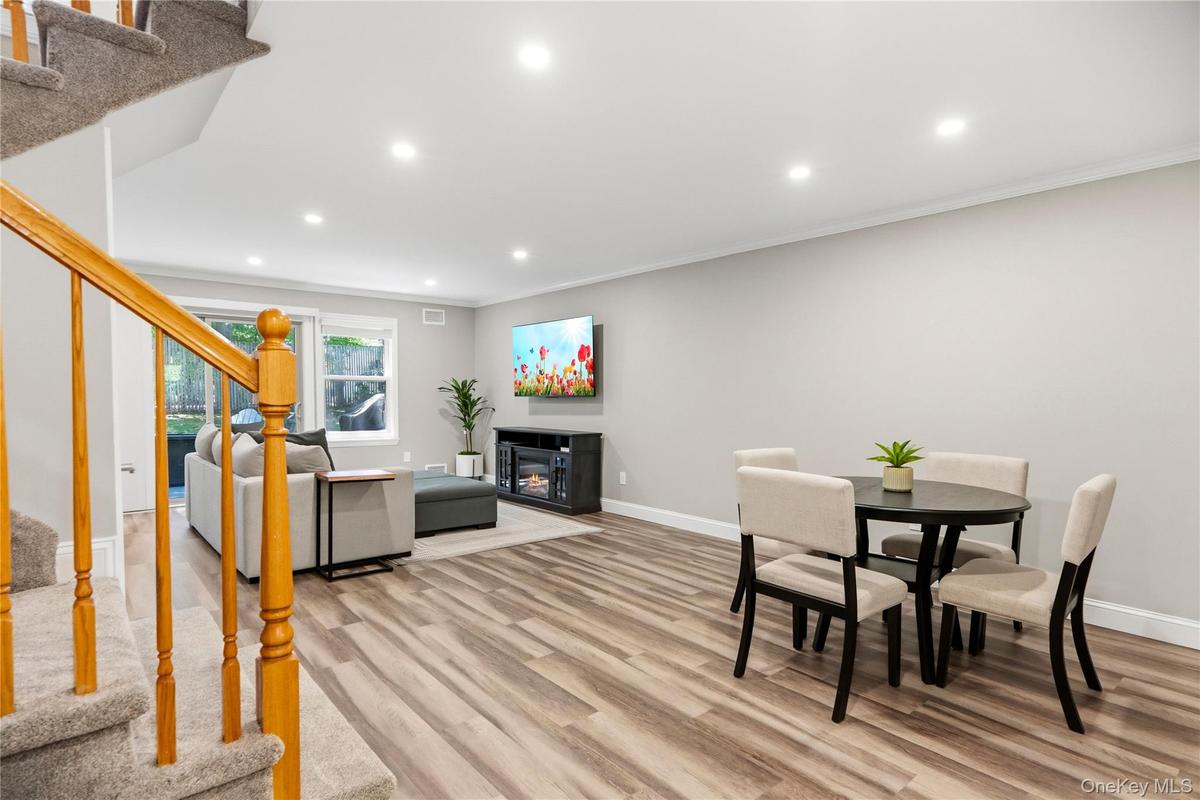 Open floor plan dining and living rooms