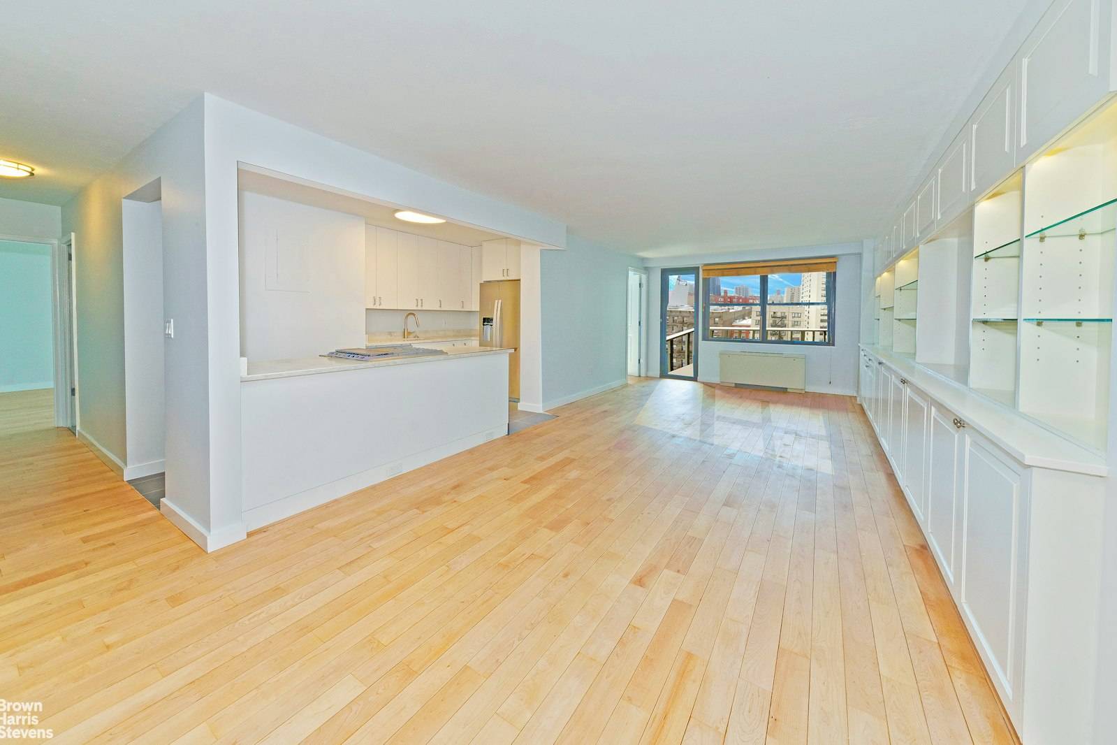 Classy amp ; Just Renovated 2BR 2Bth Terrace !