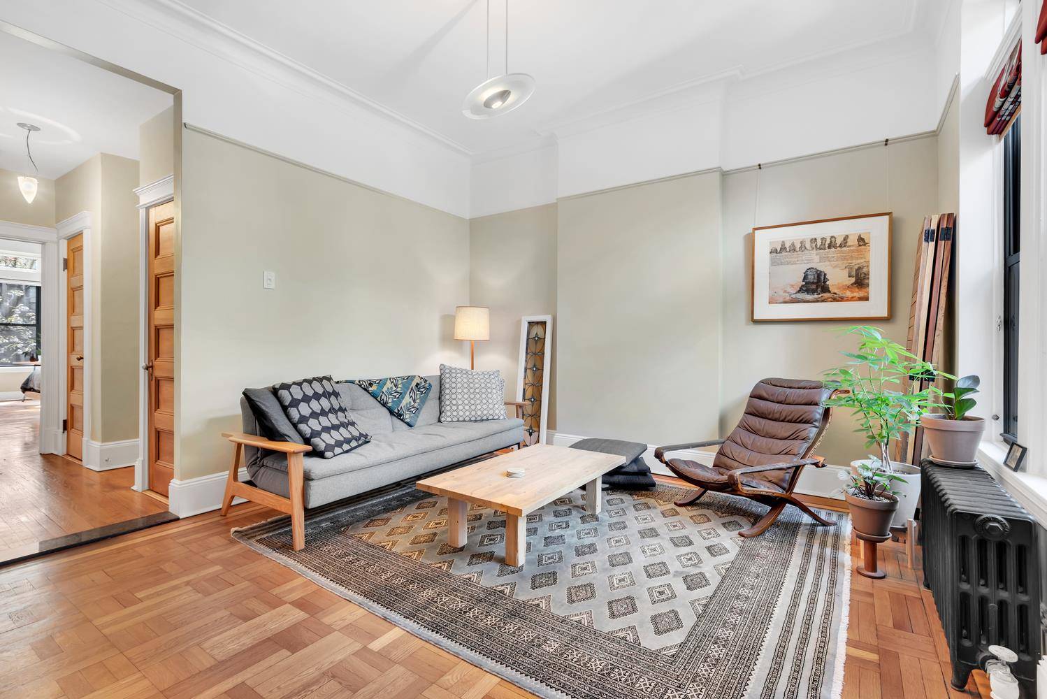 Presenting an exceptionally elegant one bedroom parlor apartment in a stunning 1920 built limestone townhouse, converted to four exclusive condominiums.