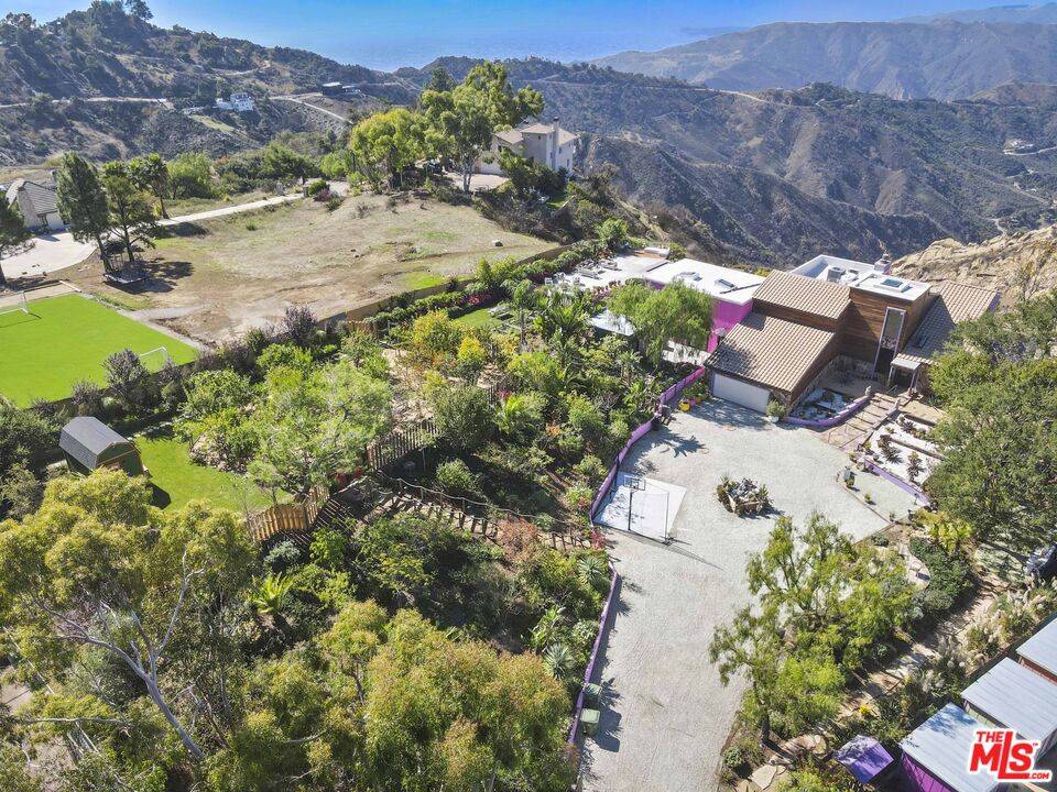 231   Loma Metisse Rd 4BR Malibu La