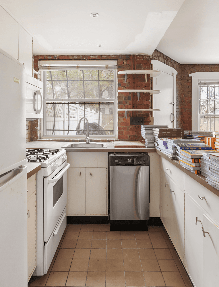 Two Family Brownstone Dream in Prime East HarlemA sun drenched two family brownstone nestled in the heart of East Harlem, 341 East 116th Street offers several potential uses that include ...