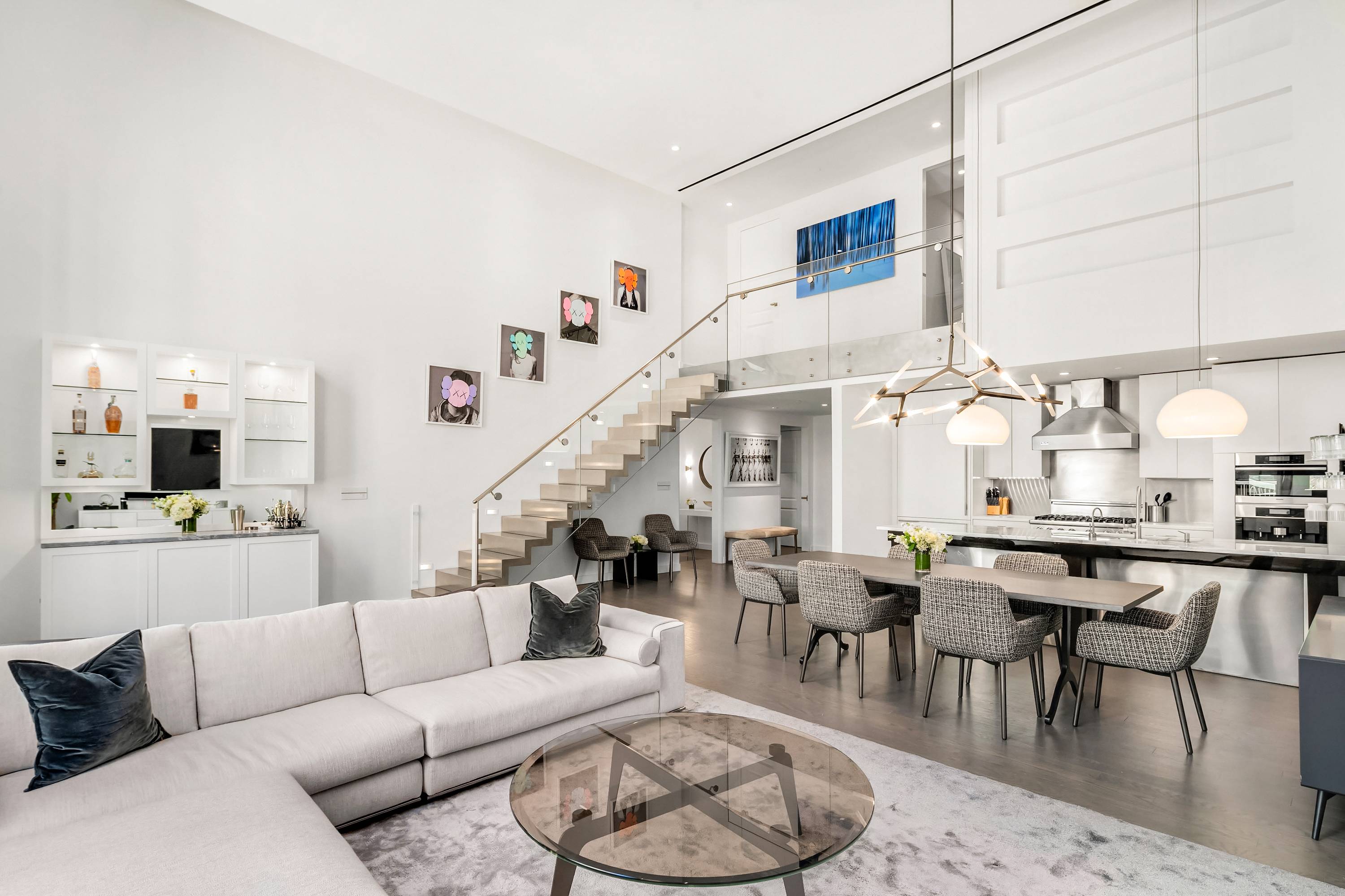 Residence 4E is a remarkable contemporary duplex in one of New York s most prime locations Union Square.