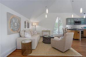 HIGH END LIVING The Sherwood Townhouse is located in the Golden Triangle of downtown Westport.