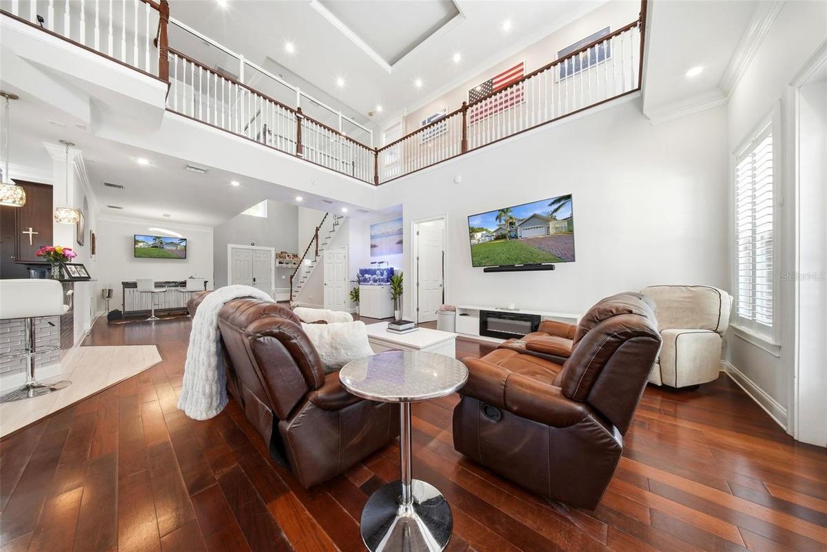 5 bed/4.5 bath/2 cg/POOL home