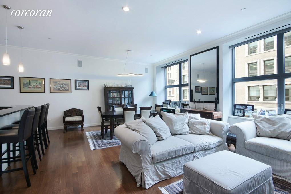 This fantastic high floor 2 bed, 2.