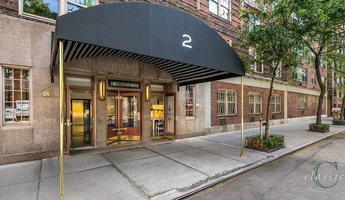 First time ever on the market at 2 Horatio, one of the most sought after buildings in the West Village.