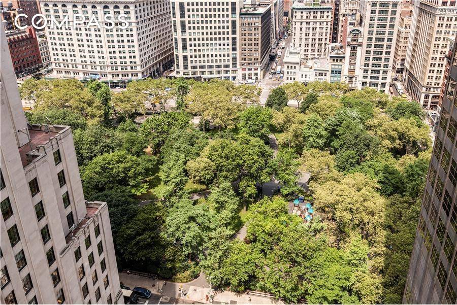 Dream views on Madison Square Park with a private balcony !