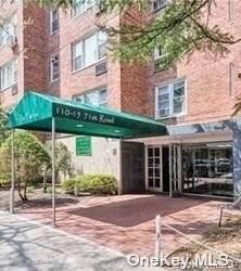 A spacious one bedroom apartment in the heart of Forest Hills.