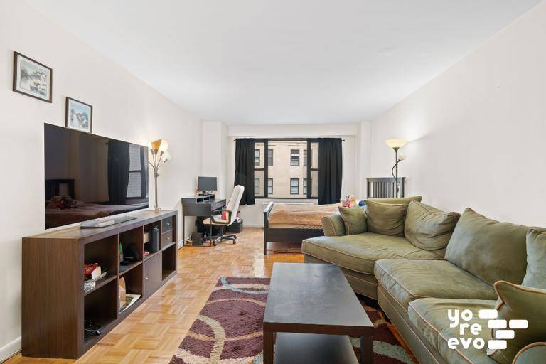 Step into this charming north facing studio located at 85 Livingston Street, 15M.