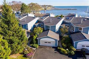 Freshly renovated waterfront tri level, 6 room luxury condo located on historic Milford Harbor affords incredible water views and spectacular sunsets from this Oyster Landing property.