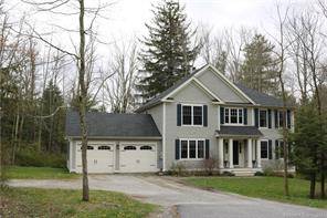 Woodridge Lake furnished 8 room Colonial available for rent from June 1, 2023 through August 31, 2023.