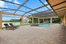 POOL AND SCREEN STRUCTURE