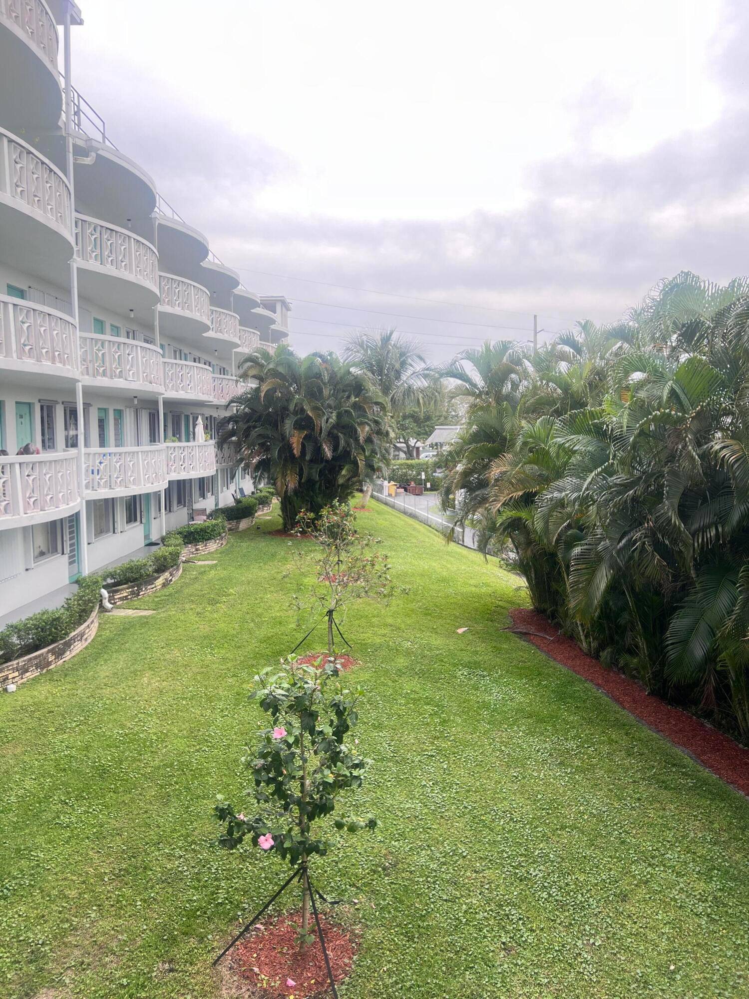 Live by the beach, this unit is fully furnished beach style condo with an eclectic vibe.