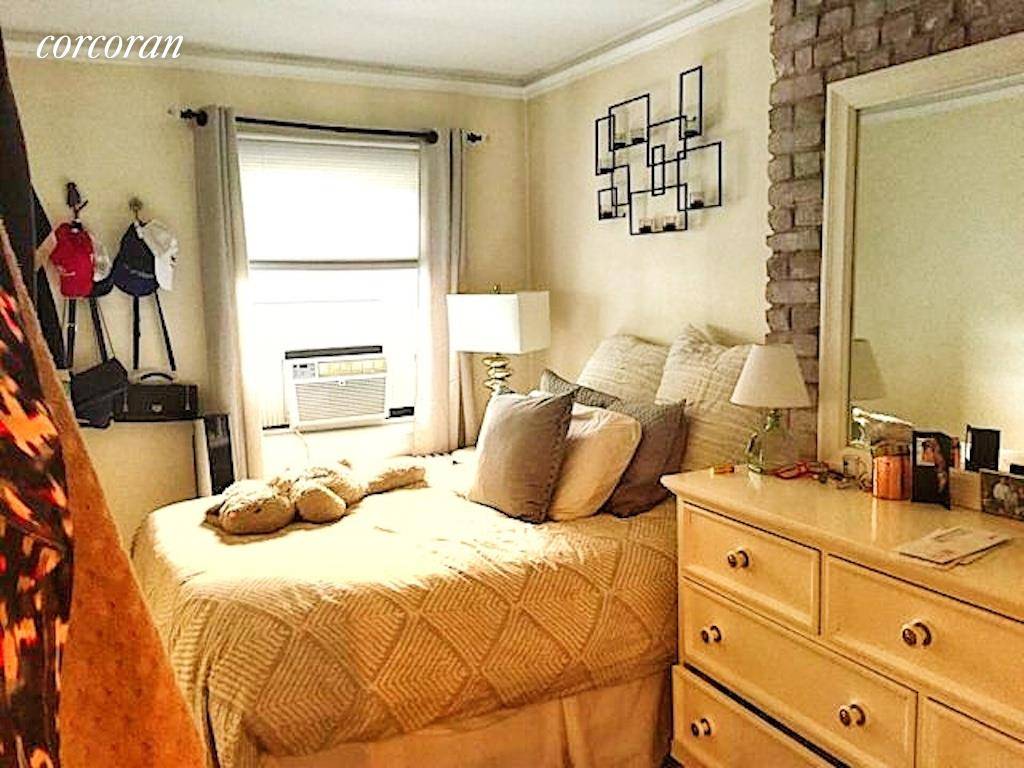 Rent Reflects Last 2 Months Free on 16 Month Lease Rare 3 Bed in the Heart of the West Village, close to NYU, Mass Transit and the West Side Promenade ...