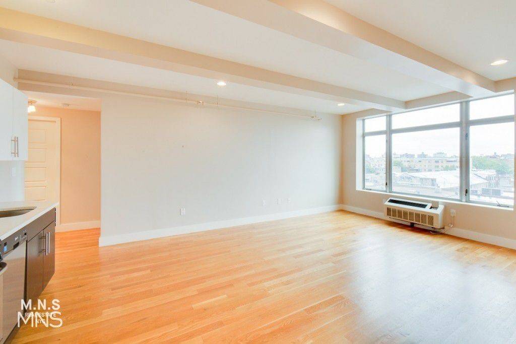 Amazing NO FEE one bedroom unit in an exclusive building !