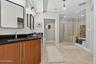 Primary en-suite