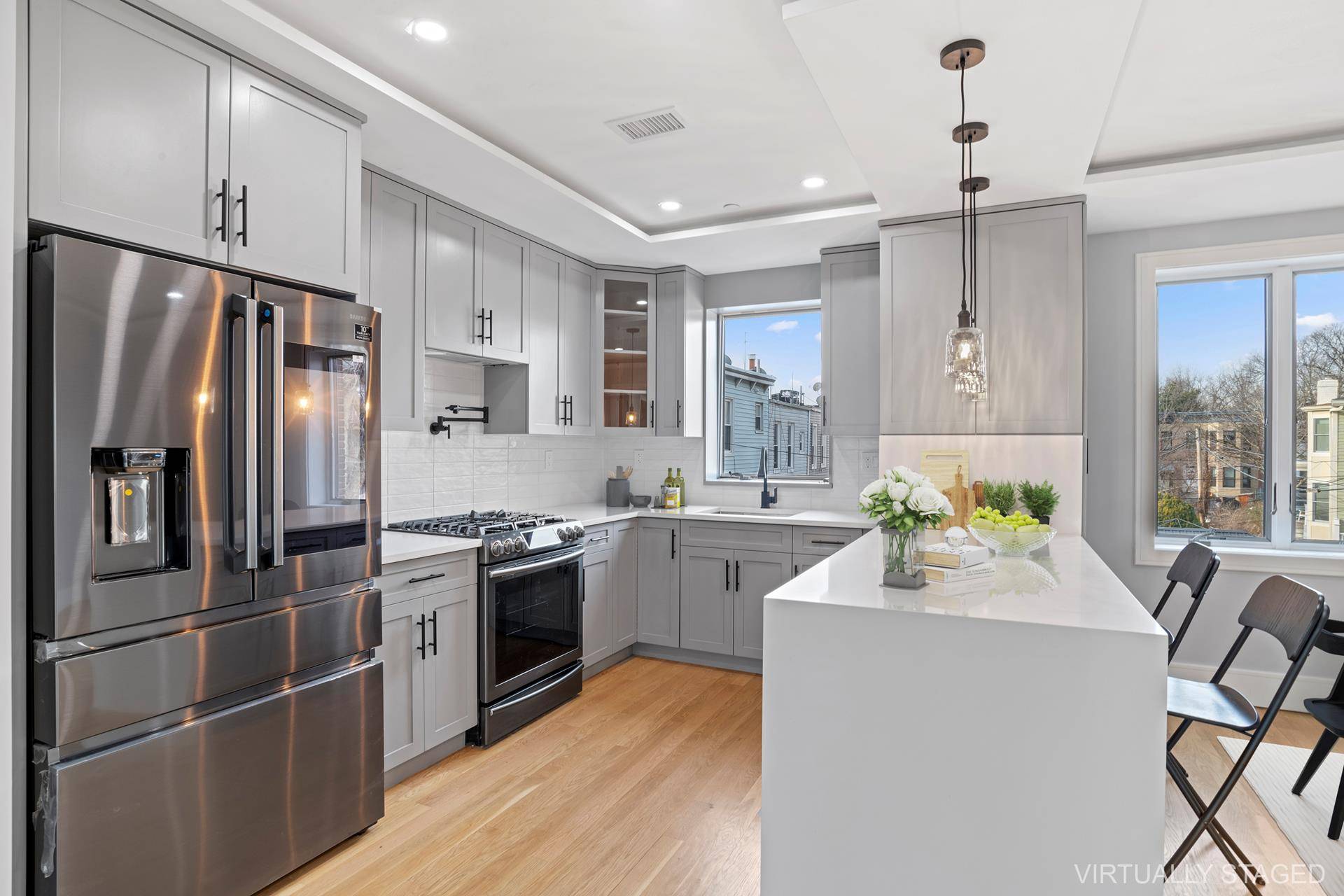 Make this your new home, a brand new and very spacious 2 Bedroom CONDO located in Windsor Terrace, one of Brooklyn's most desirable neighborhoods.
